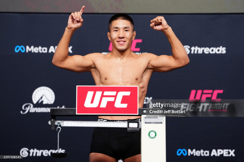 Сегодня ночью файтер из Кыргызстана будет драться за контракт с UFC