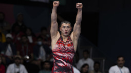 Акжол Махмудов взял реванш у Айка Мнацаканяна