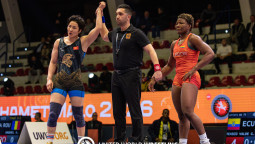 Кыргызстанку признали лучшим борцов месяца в мире