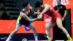 Прямая трансляция всех схваток чемпионата Азии по борьбе в Бишкеке