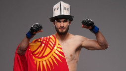 Непобежденный кыргыз получил $100 000 от UFC